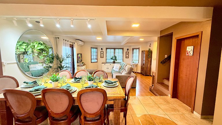 Casa Serena | 3 Quartos | Próx Centro