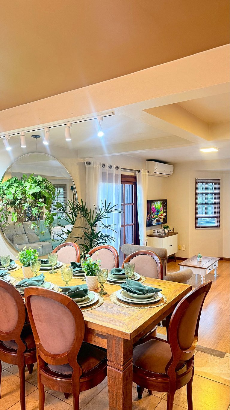 Casa Serena | 3 Quartos | Próx Centro