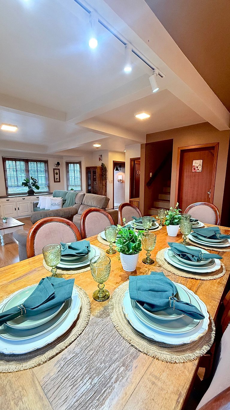 Casa Serena | 3 Quartos | Próx Centro