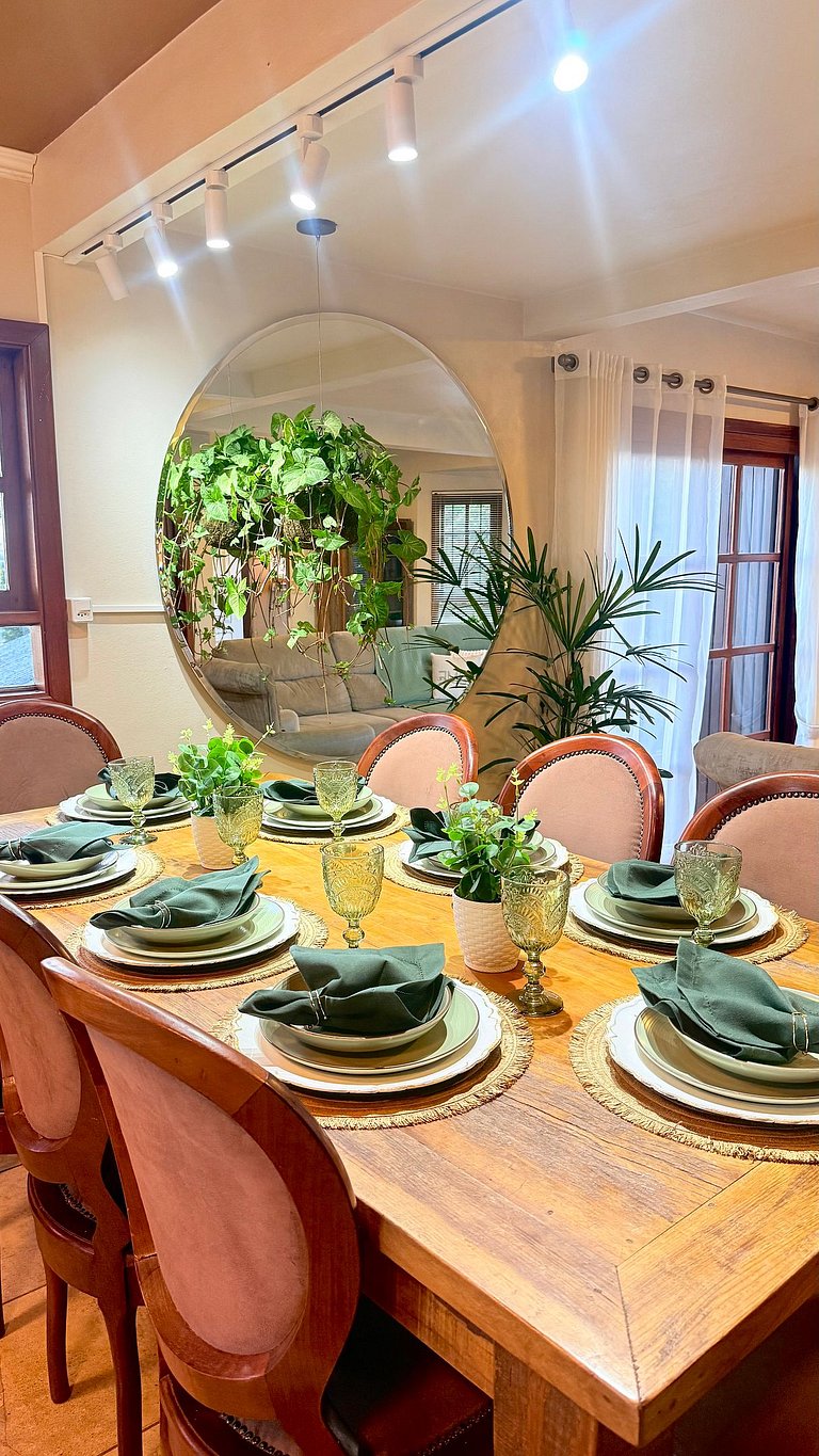 Casa Serena | 3 Quartos | Próx Centro