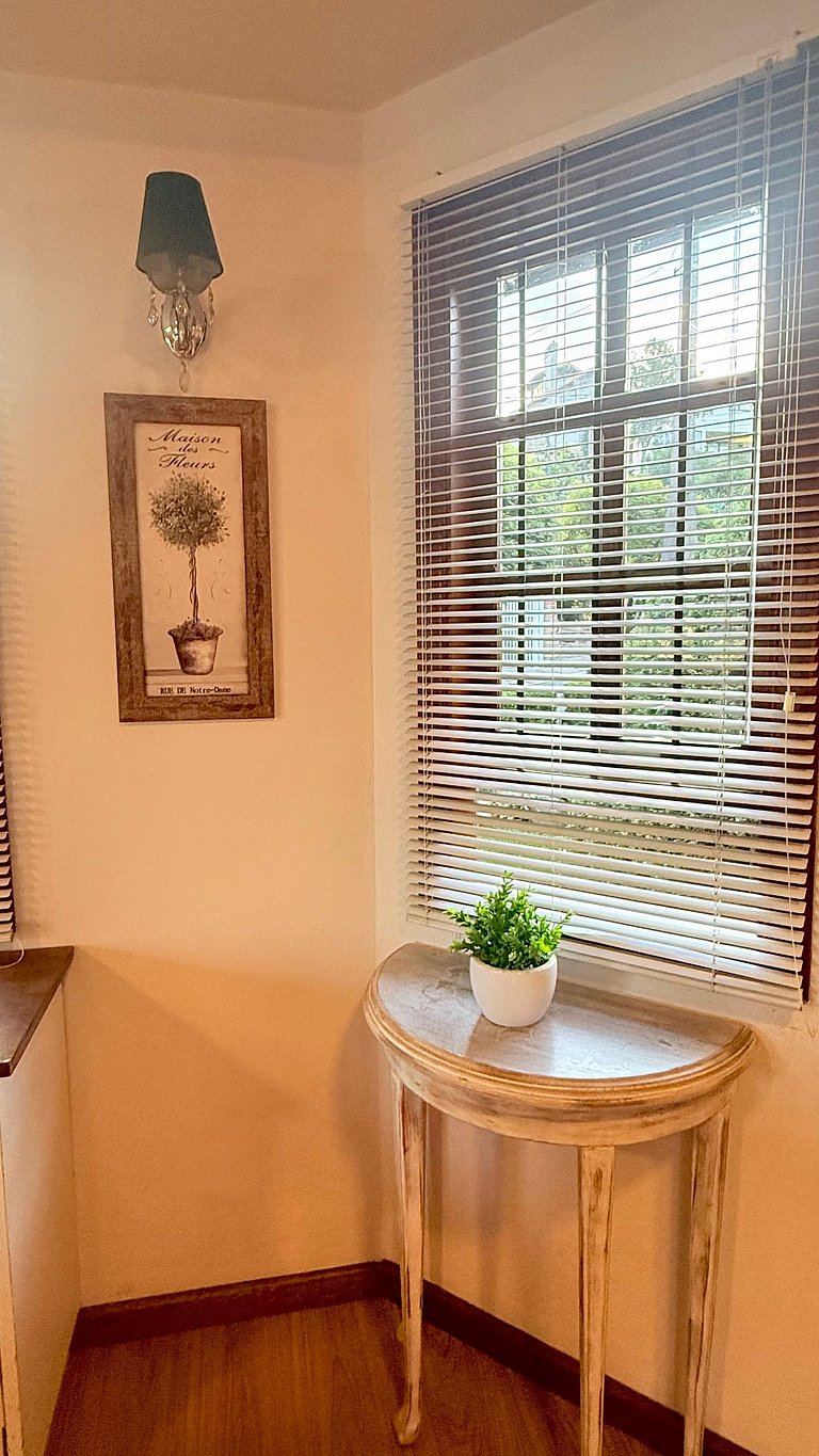 Casa Serena | 3 Quartos | Próx Centro