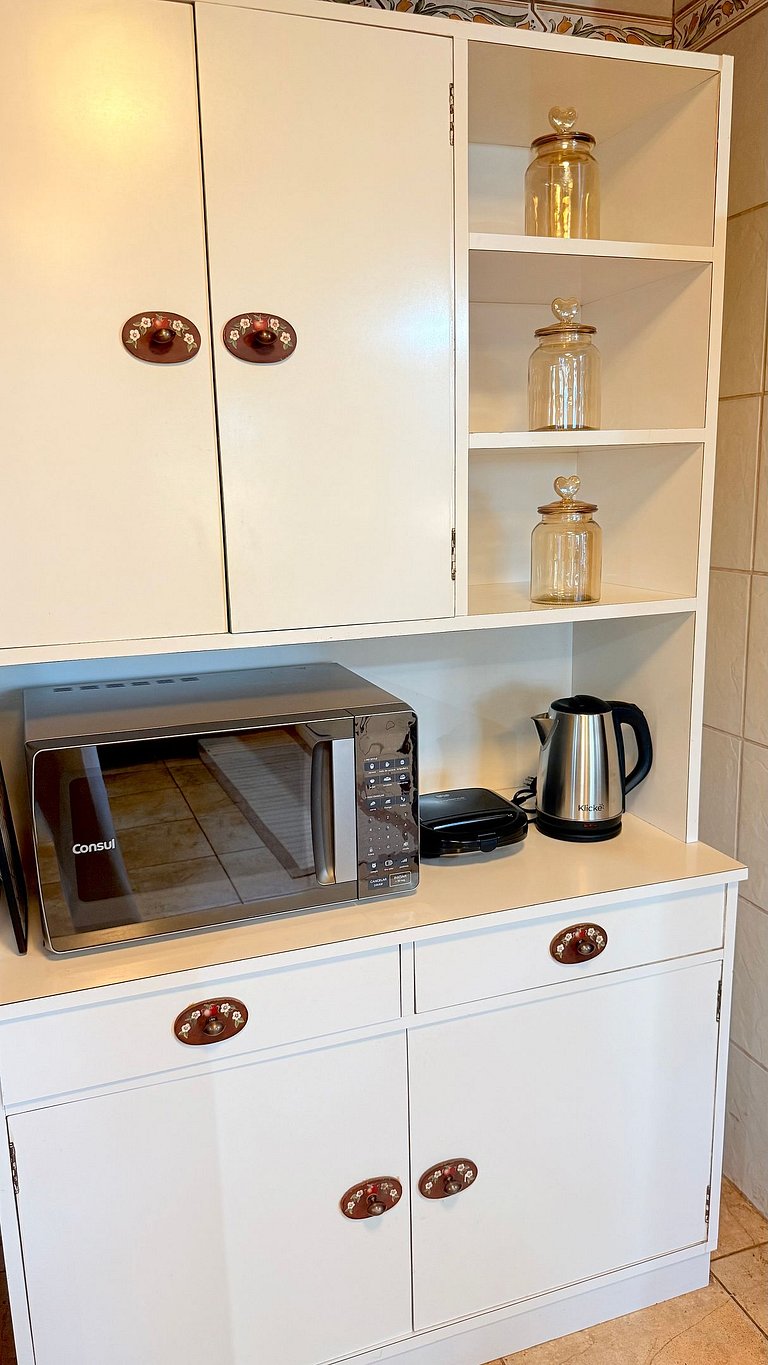 Casa Serena | 3 Quartos | Próx Centro