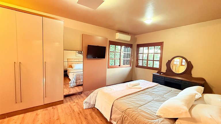 Casa Serena | 3 Quartos | Próx Centro