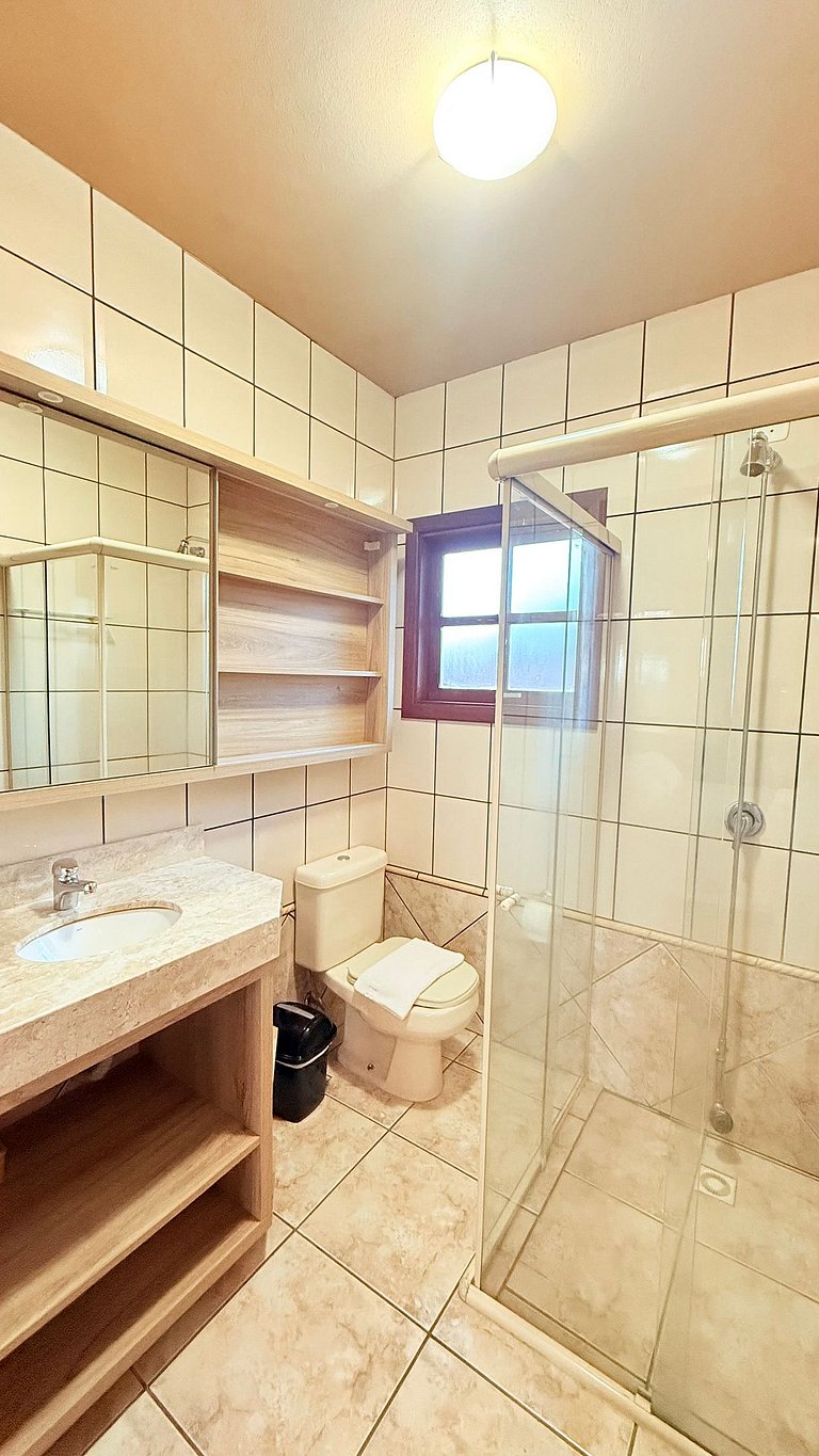 Casa Serena | 3 Quartos | Próx Centro