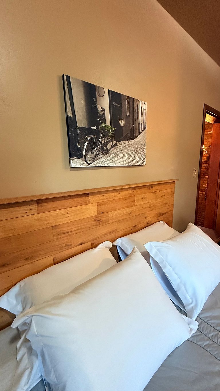 Casa Serena | 3 Quartos | Próx Centro