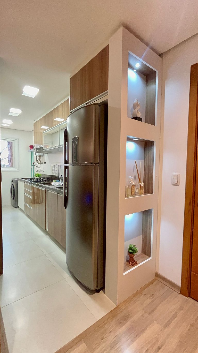 Lindo Apto em cond. com piscina aquecida e ofurô