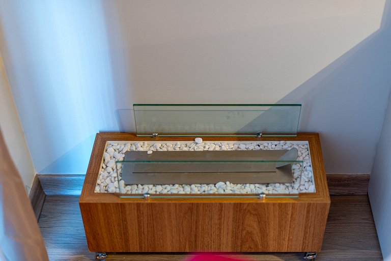 Casa de Pedra | 2 Suítes | Piscina | Jacuzzi