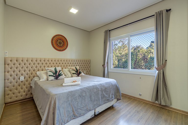 Casa de Pedra | 2 Suítes | Piscina | Jacuzzi