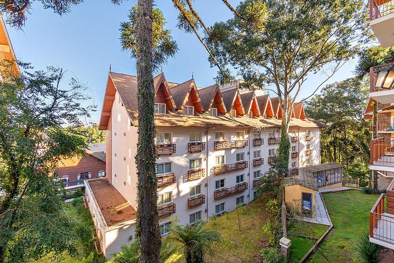 Apto Impecável com piscina aquecida e jacuzzi