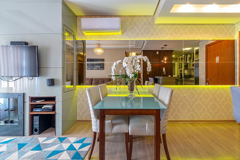 Alto Padrão com lareira, piscina e vista incrível