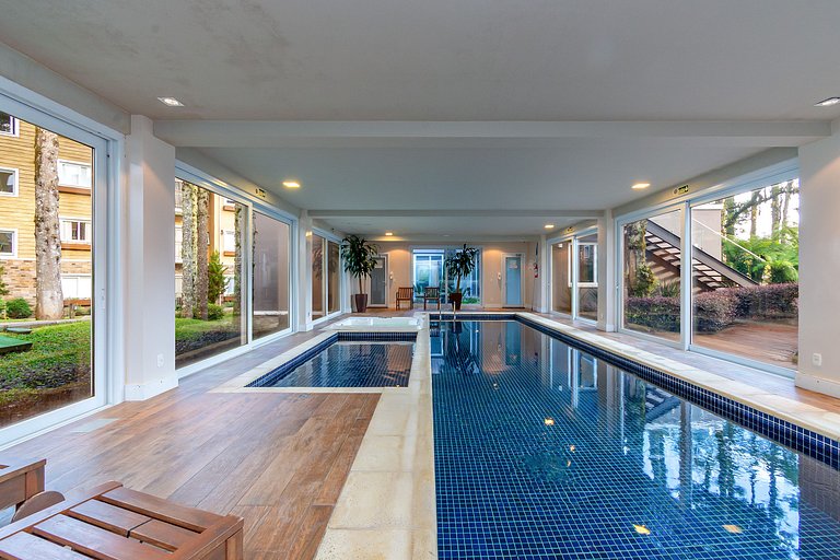 Alto Padrão com lareira, piscina e vista incrível