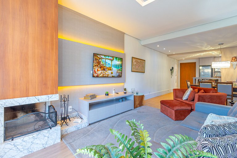Apto LINDO com lareira, piscina aquecida e jacuzzi