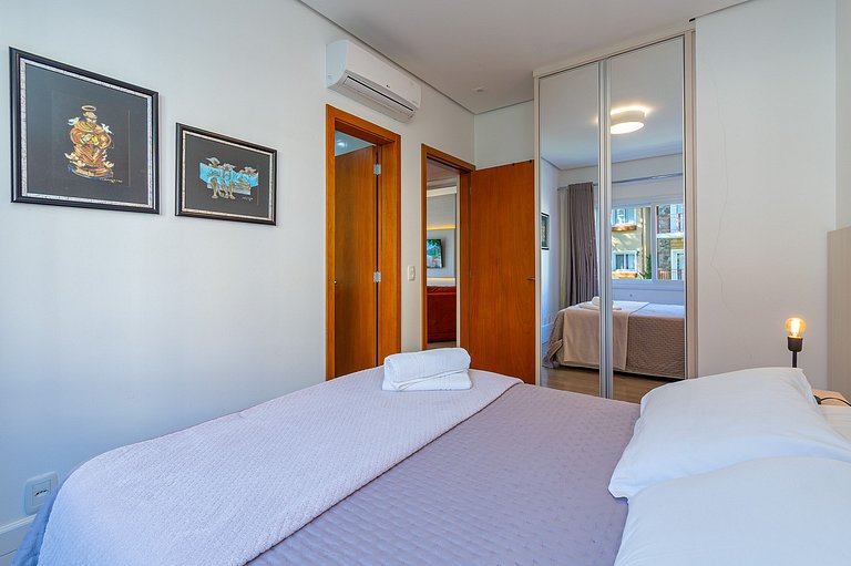 Apto LINDO com lareira, piscina aquecida e jacuzzi