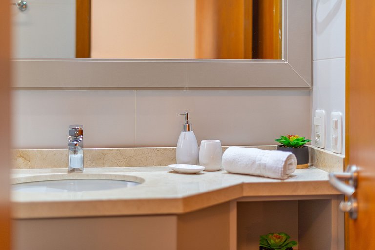 Apto LINDO com lareira, piscina aquecida e jacuzzi
