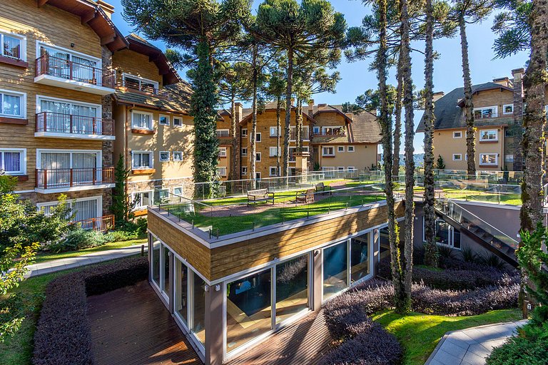 Apto LINDO com lareira, piscina aquecida e jacuzzi