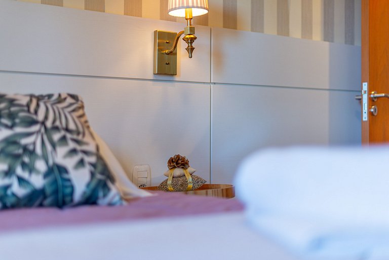 Apto LINDO com lareira, piscina aquecida e jacuzzi