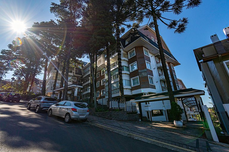 3 Suítes com Vista a 350m da Rua Coberta