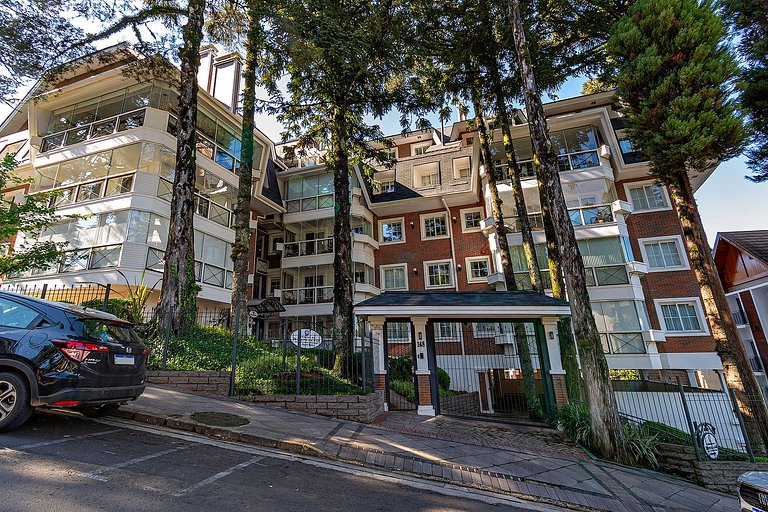 3 Suítes com Vista a 350m da Rua Coberta