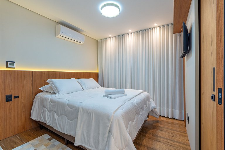2 Quartos a 300m da Rua Coberta | Lado Hard Rock