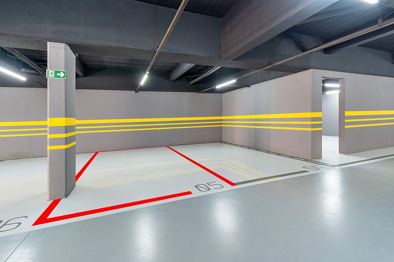 Alto Padrão em condomínio Clube com Piscina